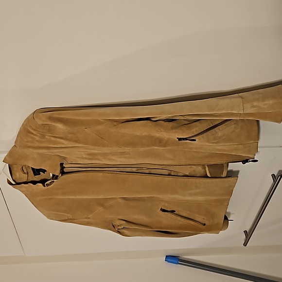 Context Suade light jacket.  Almost perfect condition. Size 16. - Picture 5 of 10